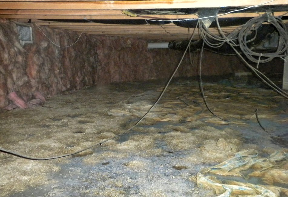 Flooded, Muddy & Moldy Crawlspace | Stoutsville Ohio Home | Gives Owners Headaches